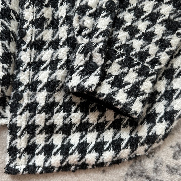 L’Academie Houndstooth Shacket - Picture 2 of 4